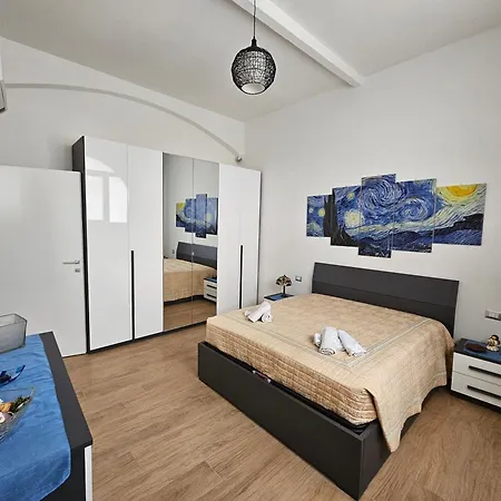 Navigli Apartment Near Metro City Center 4 Guests-2